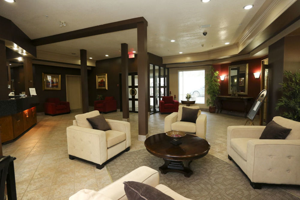 The Bridgeport Inn Fort Mcmurray Bagian luar foto